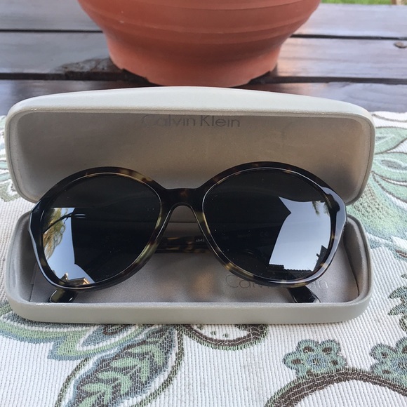 HP?/Calvin Klein CK4285S sunnies*New lenses main image 3